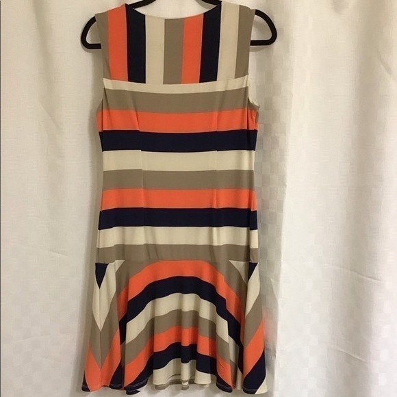 Roz & Ali dress - Picture 3 of 4